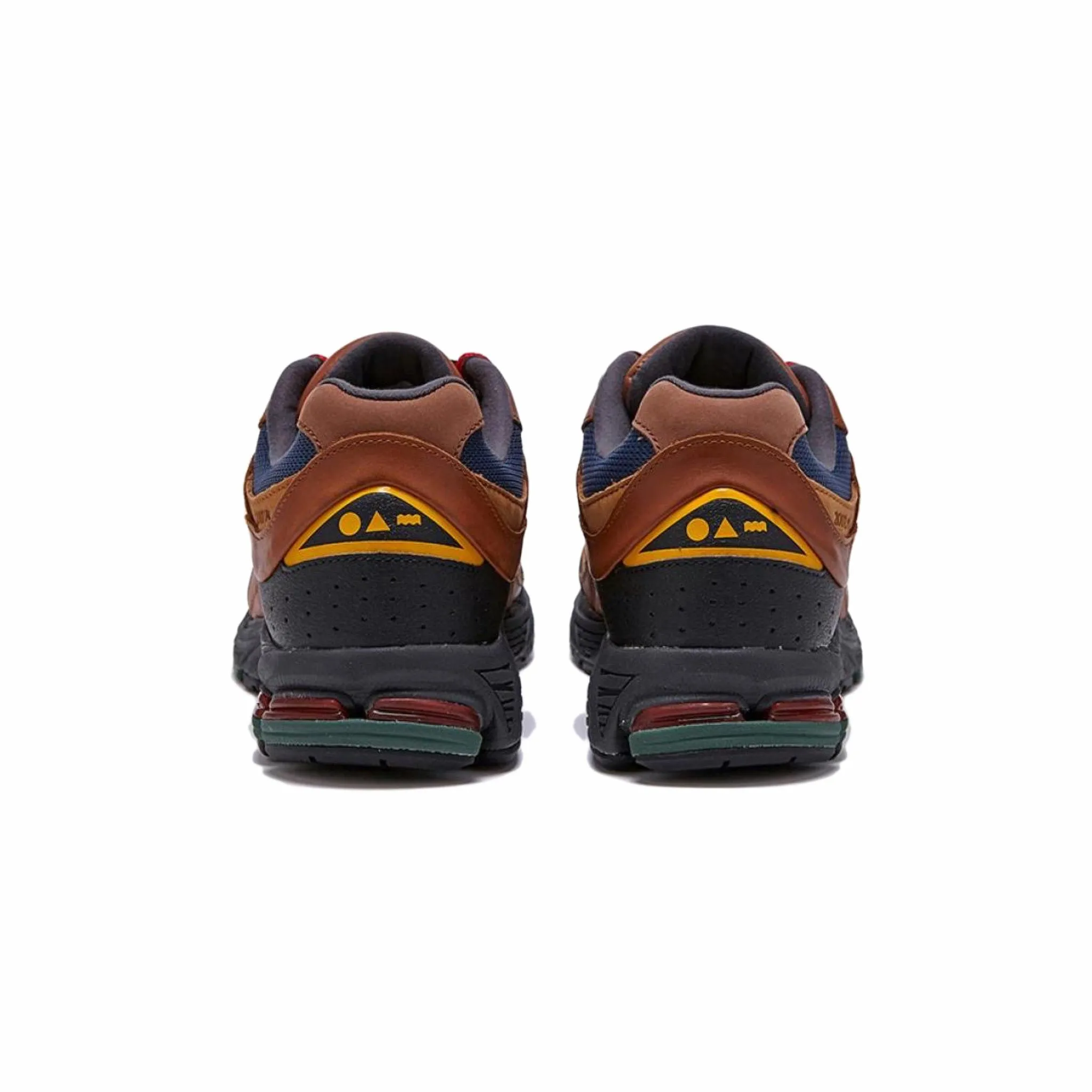New Balance 2002R "Hiking Pack" (Brown/Team Red) M2002RWM
