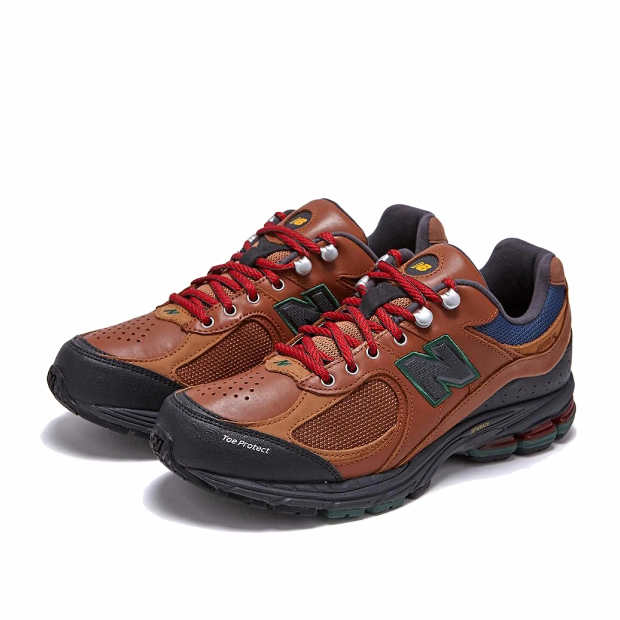 New Balance 2002R "Hiking Pack" (Brown/Team Red) M2002RWM