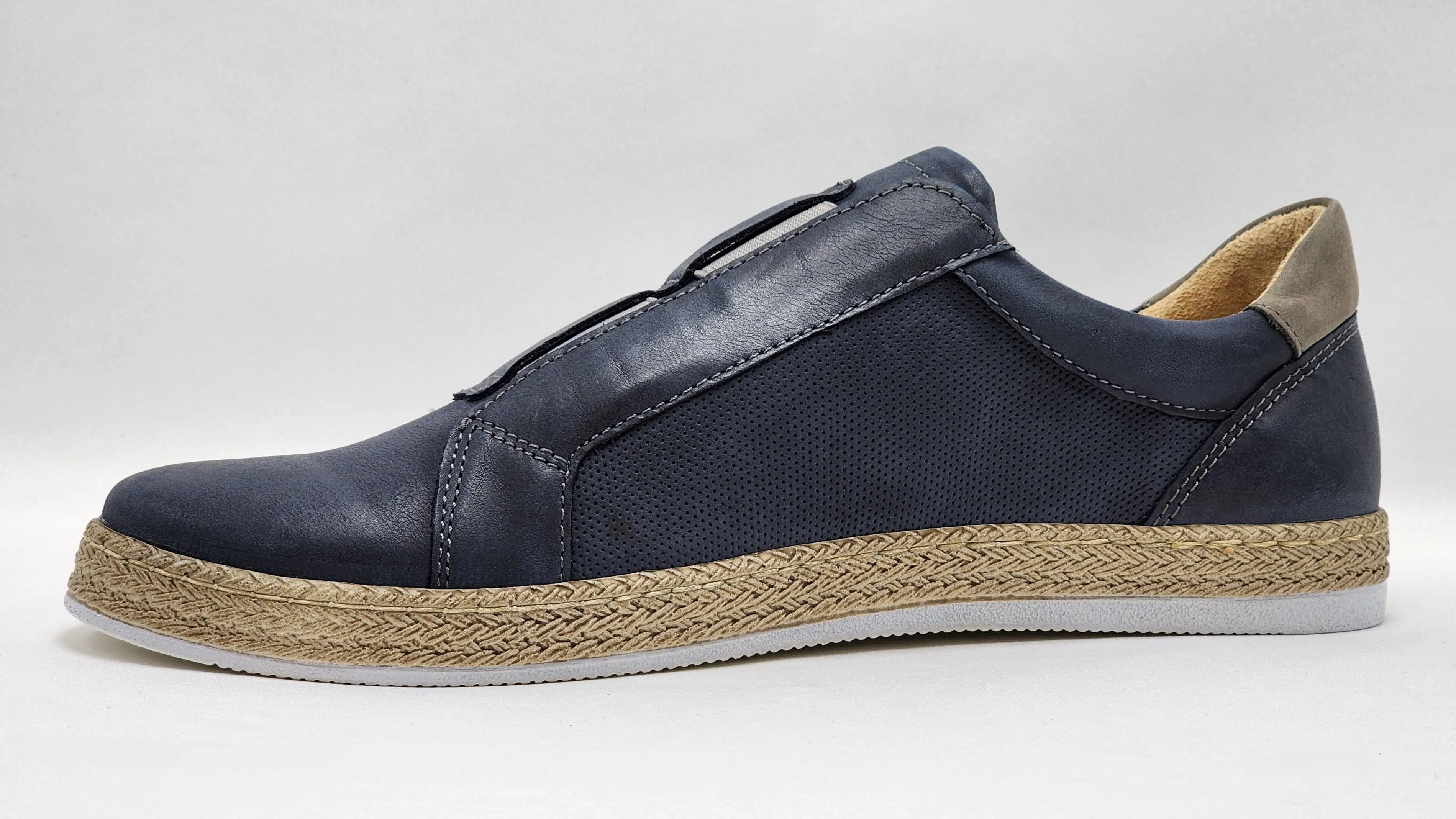 Women's Lifestyle Slip-On Leather Sneakers - Navy
