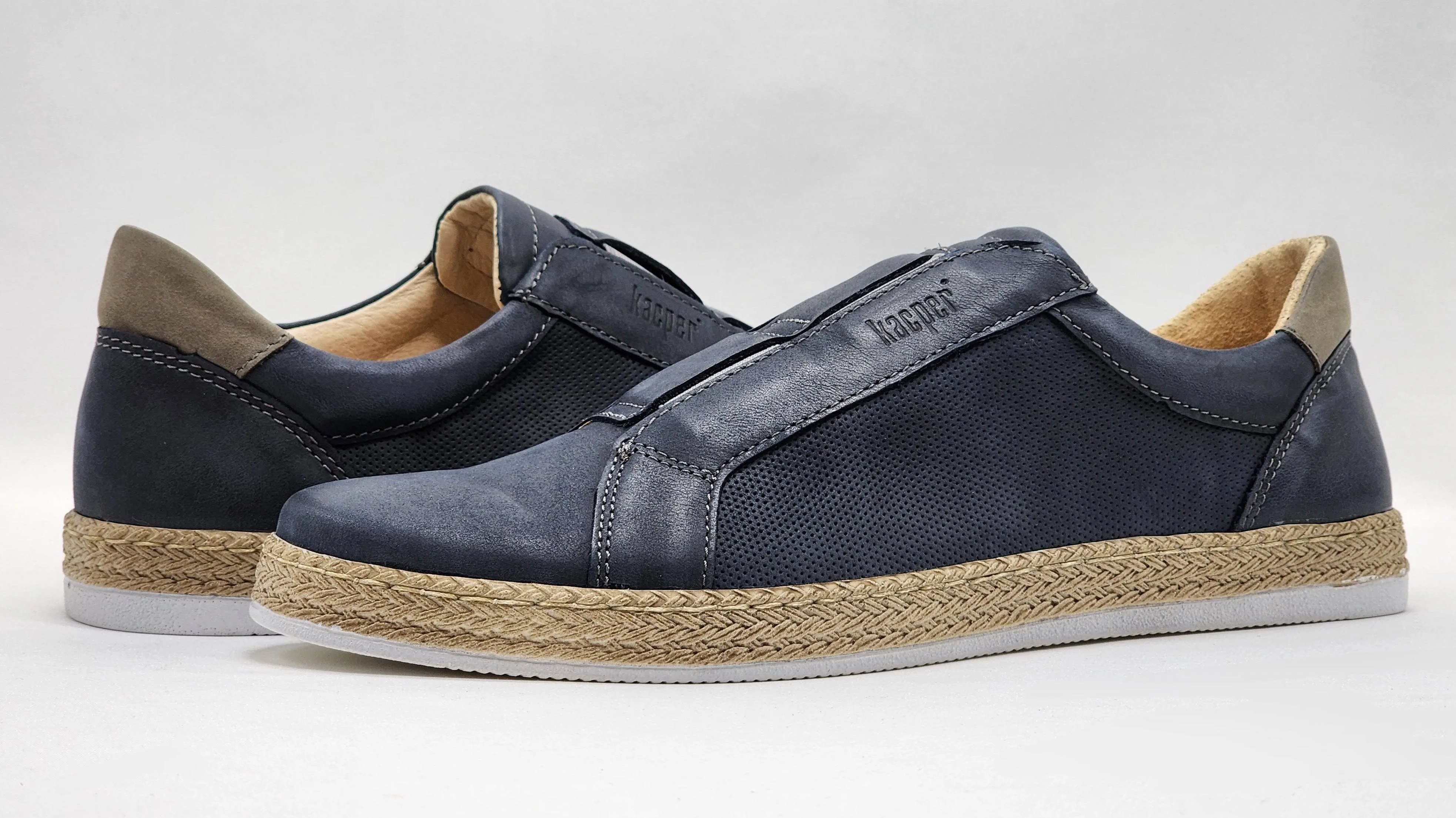 Women's Lifestyle Slip-On Leather Sneakers - Navy
